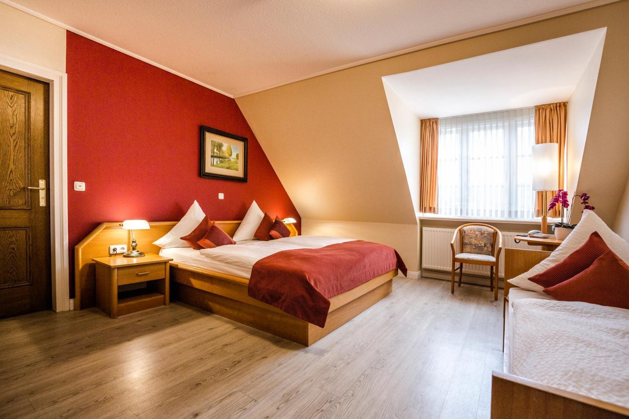 Hotel Neuwarft Дагебюль Номер фото